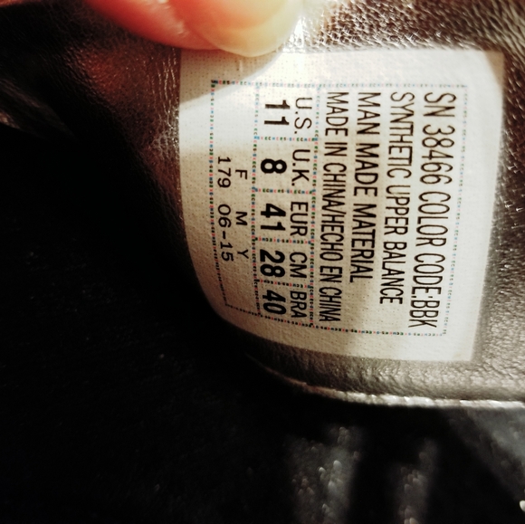 Skechers sz 11 memory foam arch support - Picture 5 of 5